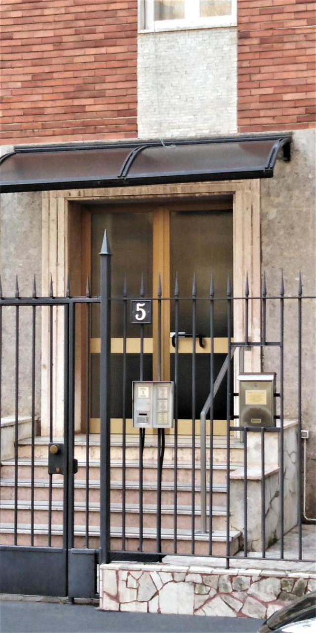 Meta Italy Da Alessandro Apartment Milan Exterior photo